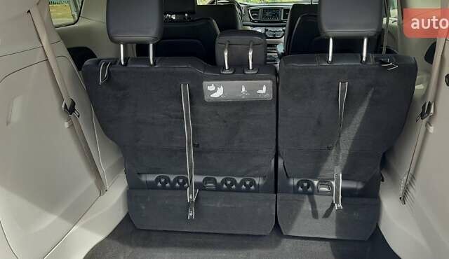 Серый Крайслер Пасифик, объемом двигателя 3.61 л и пробегом 90 тыс. км за 18800 $, фото 17 на Automoto.ua