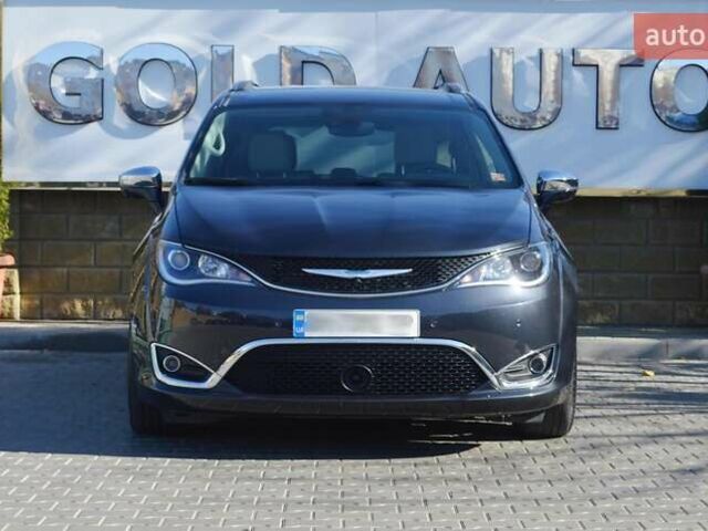 Серый Крайслер Пасифик, объемом двигателя 3.6 л и пробегом 43 тыс. км за 28500 $, фото 2 на Automoto.ua