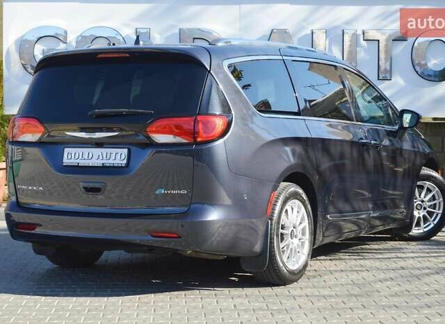 Серый Крайслер Пасифик, объемом двигателя 3.6 л и пробегом 43 тыс. км за 28500 $, фото 12 на Automoto.ua