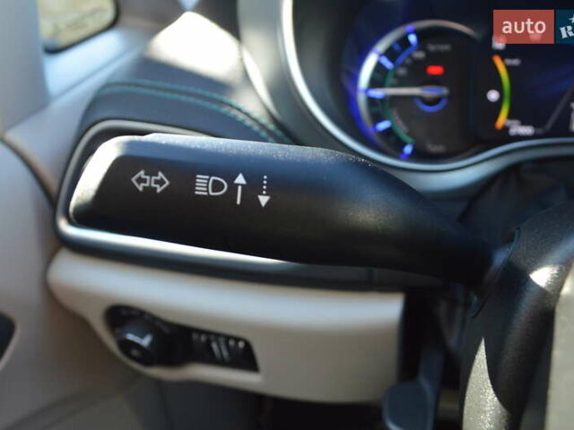 Серый Крайслер Пасифик, объемом двигателя 3.6 л и пробегом 43 тыс. км за 28500 $, фото 27 на Automoto.ua