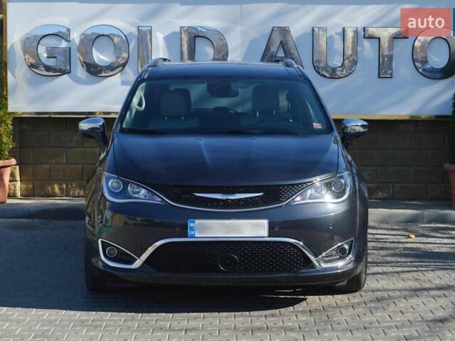 Серый Крайслер Пасифик, объемом двигателя 3.6 л и пробегом 43 тыс. км за 28500 $, фото 3 на Automoto.ua