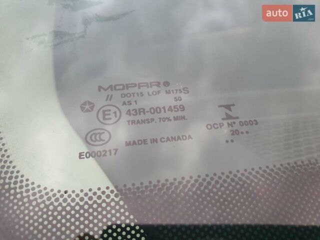 Сірий Крайслер Pacifica, об'ємом двигуна 3.6 л та пробігом 135 тис. км за 17999 $, фото 23 на Automoto.ua