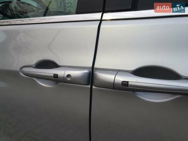 Сірий Крайслер Pacifica, об'ємом двигуна 3.6 л та пробігом 135 тис. км за 17999 $, фото 24 на Automoto.ua