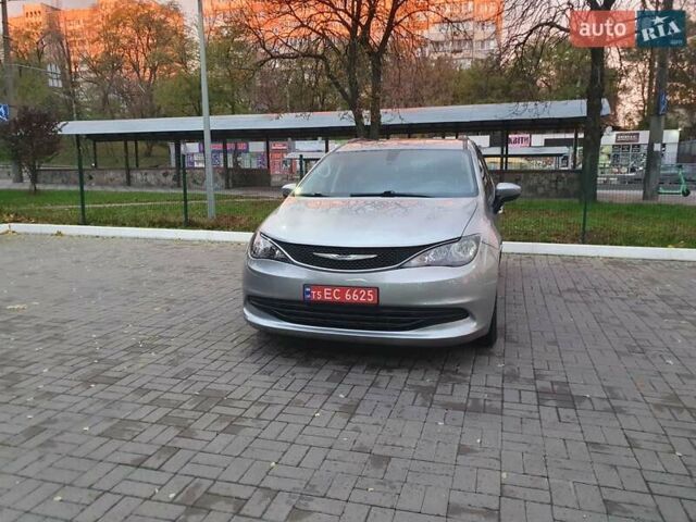 Сірий Крайслер Pacifica, об'ємом двигуна 3.6 л та пробігом 135 тис. км за 17999 $, фото 20 на Automoto.ua