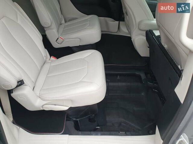 Серый Крайслер Пасифик, объемом двигателя 3.6 л и пробегом 85 тыс. км за 18999 $, фото 44 на Automoto.ua