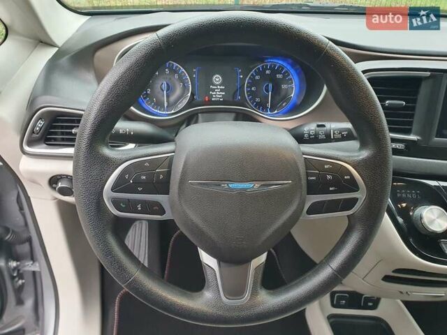 Серый Крайслер Пасифик, объемом двигателя 3.6 л и пробегом 85 тыс. км за 18999 $, фото 62 на Automoto.ua