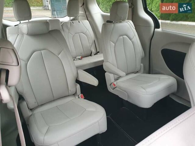 Серый Крайслер Пасифик, объемом двигателя 3.6 л и пробегом 85 тыс. км за 18999 $, фото 39 на Automoto.ua