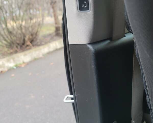 Сірий Крайслер Pacifica, об'ємом двигуна 3.6 л та пробігом 60 тис. км за 31000 $, фото 6 на Automoto.ua