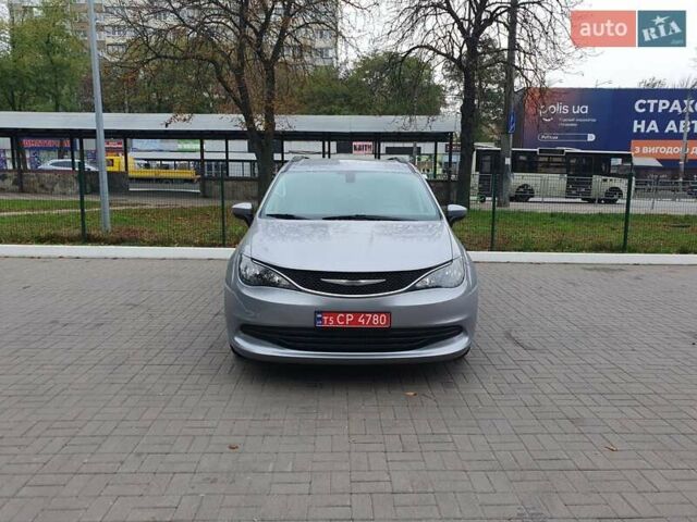 Серый Крайслер Пасифик, объемом двигателя 3.6 л и пробегом 85 тыс. км за 18999 $, фото 19 на Automoto.ua