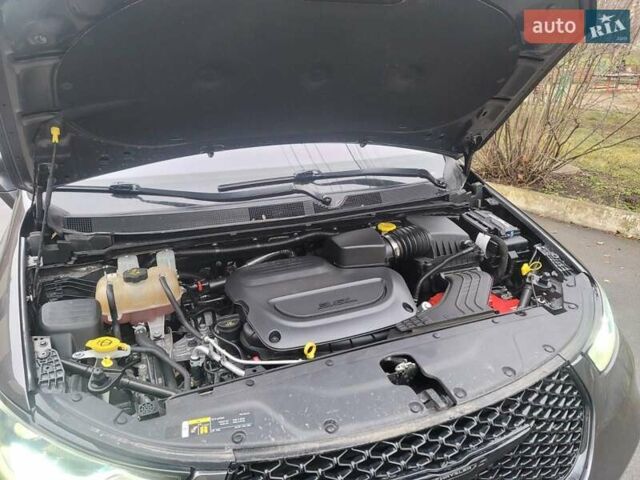 Сірий Крайслер Pacifica, об'ємом двигуна 3.6 л та пробігом 60 тис. км за 31000 $, фото 4 на Automoto.ua