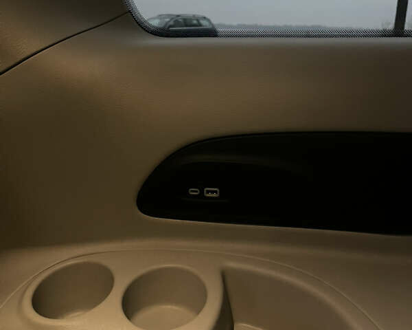 Серый Крайслер Пасифик, объемом двигателя 3.6 л и пробегом 93 тыс. км за 33800 $, фото 20 на Automoto.ua