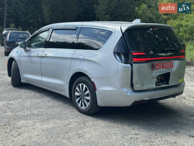 Серый Крайслер Пасифик, объемом двигателя 3.6 л и пробегом 185 тыс. км за 23200 $, фото 4 на Automoto.ua