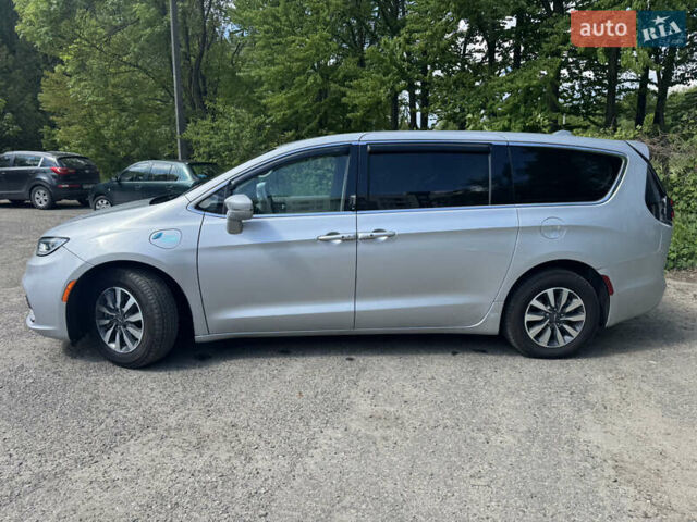 Серый Крайслер Пасифик, объемом двигателя 3.6 л и пробегом 185 тыс. км за 23200 $, фото 9 на Automoto.ua