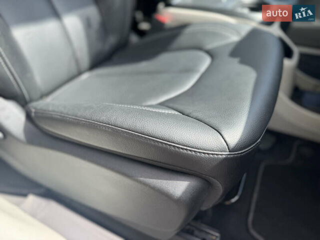 Серый Крайслер Пасифик, объемом двигателя 3.6 л и пробегом 185 тыс. км за 23200 $, фото 23 на Automoto.ua