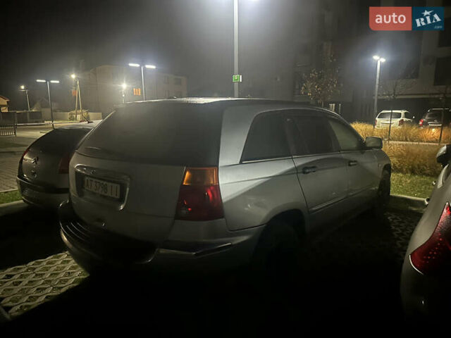 Серый Крайслер Пасифик, объемом двигателя 3.52 л и пробегом 255 тыс. км за 6555 $, фото 2 на Automoto.ua