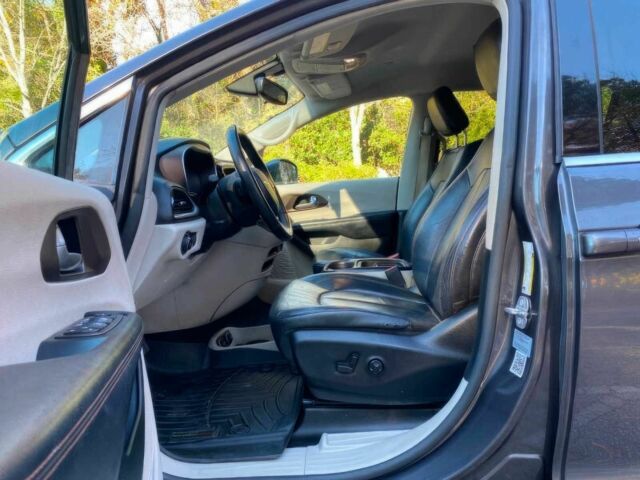 Серый Крайслер Пасифик, объемом двигателя 3.6 л и пробегом 54 тыс. км за 6500 $, фото 8 на Automoto.ua