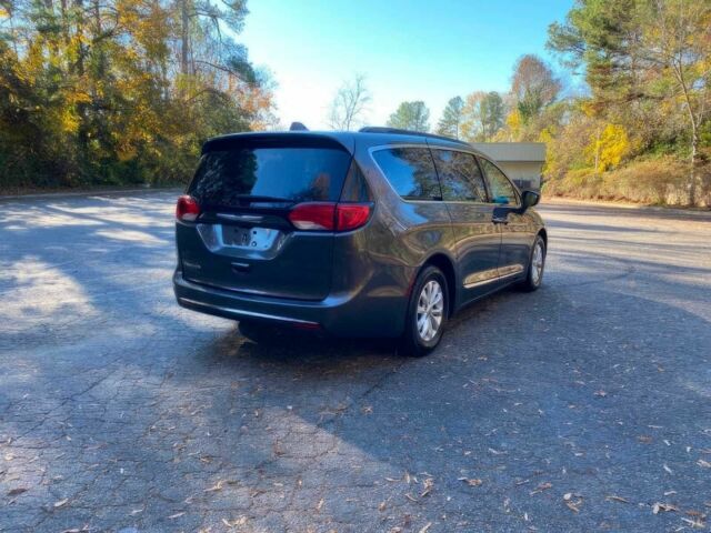 Серый Крайслер Пасифик, объемом двигателя 3.6 л и пробегом 54 тыс. км за 6500 $, фото 4 на Automoto.ua