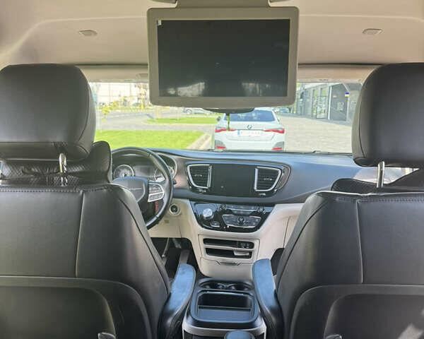 Синій Крайслер Pacifica, об'ємом двигуна 3.61 л та пробігом 260 тис. км за 15000 $, фото 3 на Automoto.ua