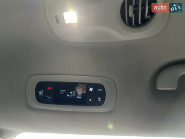 Синий Крайслер Пасифик, объемом двигателя 3.61 л и пробегом 264 тыс. км за 14600 $, фото 94 на Automoto.ua