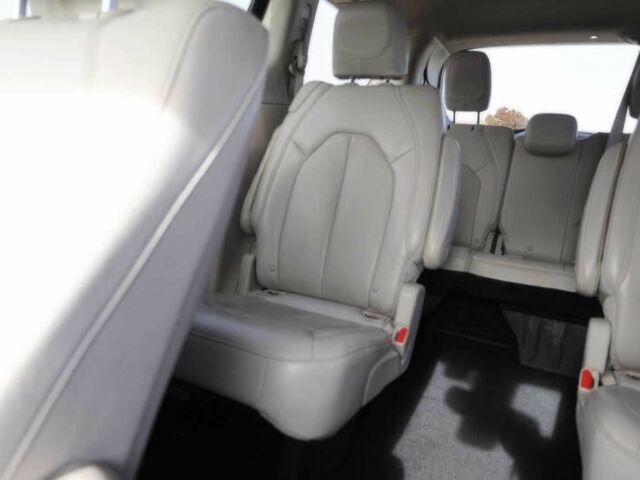 Синий Крайслер Пасифик, объемом двигателя 3.6 л и пробегом 66 тыс. км за 12200 $, фото 10 на Automoto.ua