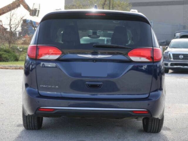 Синий Крайслер Пасифик, объемом двигателя 3.6 л и пробегом 66 тыс. км за 12200 $, фото 6 на Automoto.ua