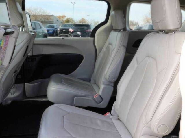 Синий Крайслер Пасифик, объемом двигателя 3.6 л и пробегом 66 тыс. км за 12200 $, фото 11 на Automoto.ua