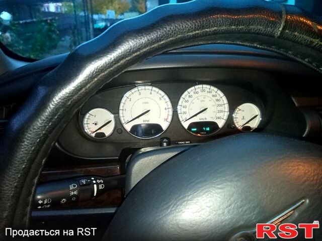 Черный Крайслер Себринг, объемом двигателя 2.7 л и пробегом 250 тыс. км за 3500 $, фото 6 на Automoto.ua