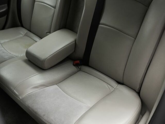 Черный Крайслер Себринг, объемом двигателя 2.7 л и пробегом 255 тыс. км за 2500 $, фото 4 на Automoto.ua