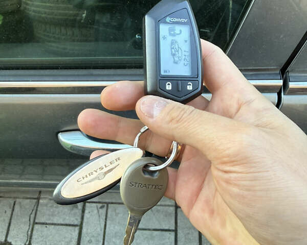 Крайслер Себринг, объемом двигателя 2.4 л и пробегом 180 тыс. км за 5500 $, фото 10 на Automoto.ua