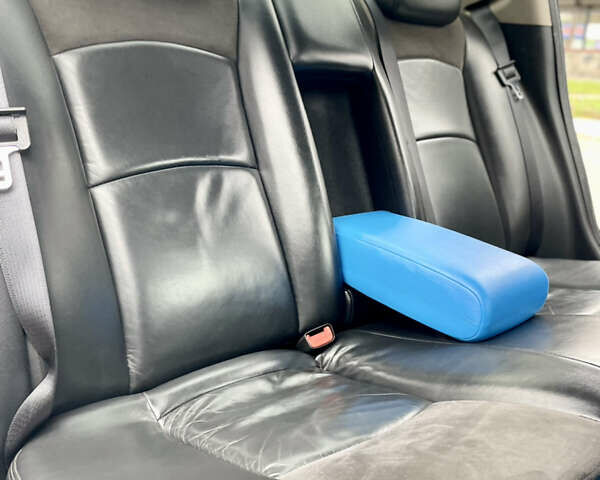 Серый Крайслер Себринг, объемом двигателя 2.7 л и пробегом 358 тыс. км за 3199 $, фото 35 на Automoto.ua