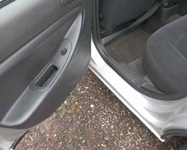 Серый Крайслер Себринг, объемом двигателя 2.7 л и пробегом 118 тыс. км за 3700 $, фото 11 на Automoto.ua