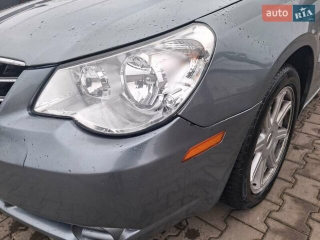 Серый Крайслер Себринг, объемом двигателя 2.74 л и пробегом 184 тыс. км за 5200 $, фото 7 на Automoto.ua