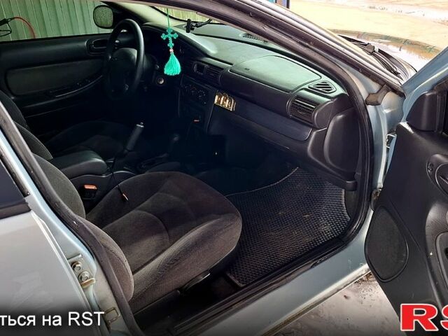 Синій Крайслер Себрінг, об'ємом двигуна 2.4 л та пробігом 280 тис. км за 3300 $, фото 7 на Automoto.ua