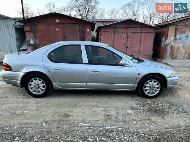 Сірий Крайслер Stratus, об'ємом двигуна 2 л та пробігом 370 тис. км за 1750 $, фото 6 на Automoto.ua