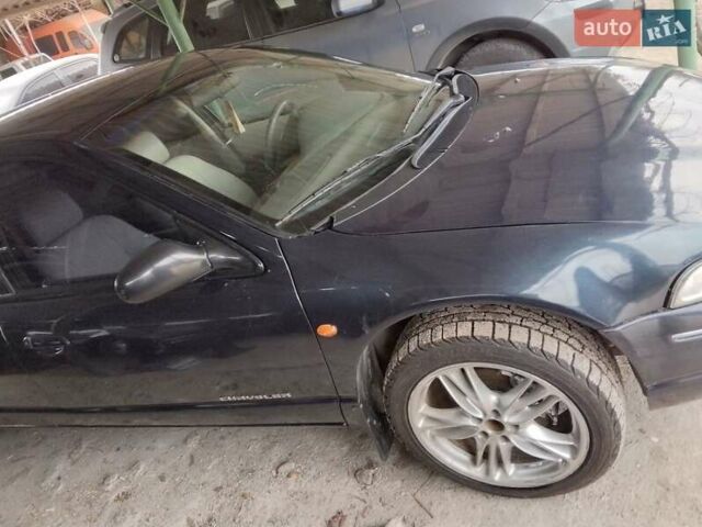 Зелений Крайслер Stratus, об'ємом двигуна 2.5 л та пробігом 251 тис. км за 1800 $, фото 1 на Automoto.ua