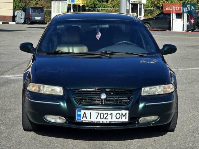 Зелений Крайслер Stratus, об'ємом двигуна 2.5 л та пробігом 320 тис. км за 1800 $, фото 3 на Automoto.ua