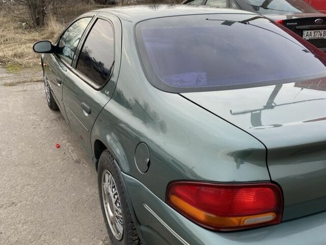 Зелений Крайслер Stratus, об'ємом двигуна 2 л та пробігом 142 тис. км за 3300 $, фото 2 на Automoto.ua