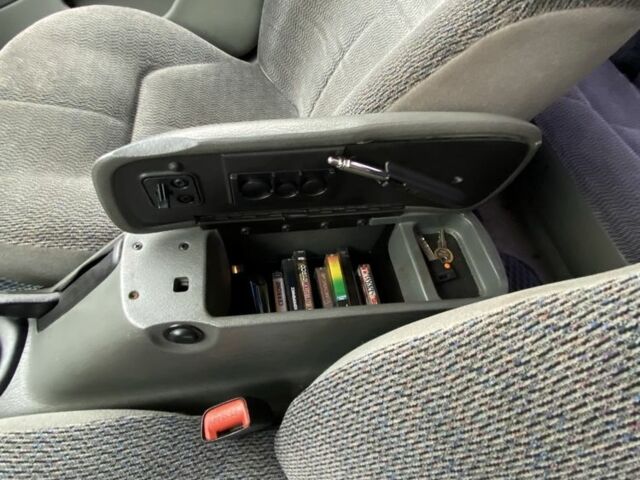 Зелений Крайслер Stratus, об'ємом двигуна 2 л та пробігом 142 тис. км за 3300 $, фото 17 на Automoto.ua