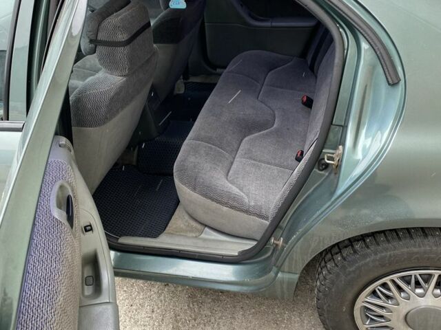 Зелений Крайслер Stratus, об'ємом двигуна 2 л та пробігом 142 тис. км за 3300 $, фото 9 на Automoto.ua