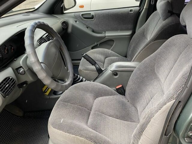Зелений Крайслер Stratus, об'ємом двигуна 2 л та пробігом 142 тис. км за 3300 $, фото 15 на Automoto.ua