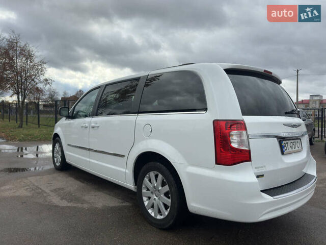 Білий Крайслер Town & Country, об'ємом двигуна 3.6 л та пробігом 225 тис. км за 11300 $, фото 10 на Automoto.ua