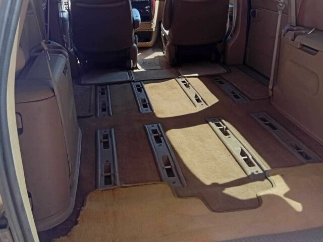 Крайслер Таун Кантри 2002 в Одессе на Automoto.ua Бежевый Крайслер Таун Кантри, объемом двигателя 3.3 л и пробегом 258 тыс. км за 5002 $, фото 9 на Automoto.ua