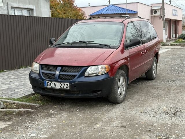 Червоний Крайслер Town & Country, об'ємом двигуна 3.3 л та пробігом 350 тис. км за 700 $, фото 1 на Automoto.ua