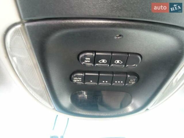 Крайслер Town & Country, об'ємом двигуна 3.8 л та пробігом 324 тис. км за 4600 $, фото 14 на Automoto.ua