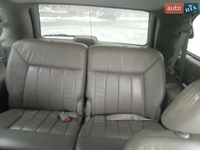 Крайслер Town & Country, об'ємом двигуна 3.8 л та пробігом 324 тис. км за 4600 $, фото 3 на Automoto.ua