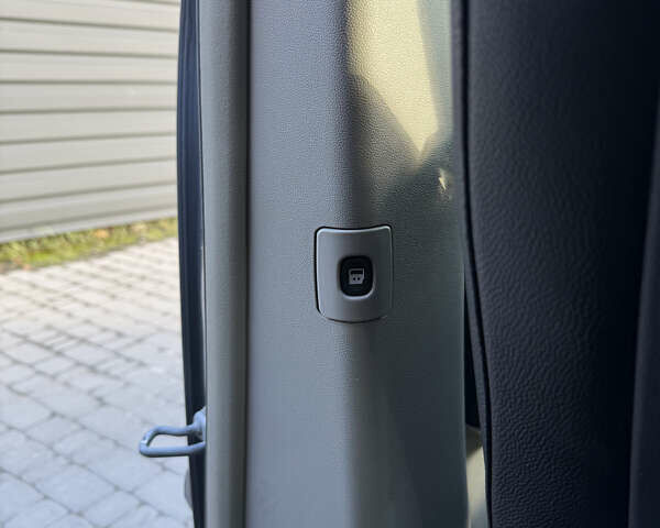 Серый Крайслер Таун Кантри, объемом двигателя 3.61 л и пробегом 188 тыс. км за 14900 $, фото 30 на Automoto.ua