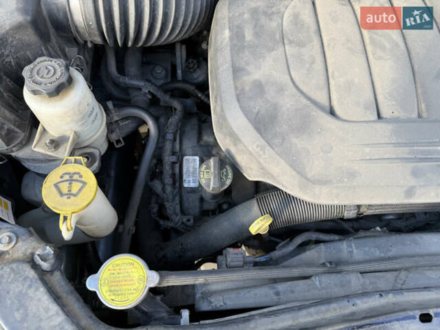 Серый Крайслер Таун Кантри, объемом двигателя 3.61 л и пробегом 188 тыс. км за 14900 $, фото 10 на Automoto.ua