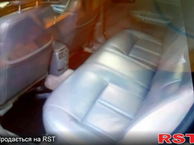 Черный Крайслер Вижн, объемом двигателя 3.5 л и пробегом 208 тыс. км за 2900 $, фото 3 на Automoto.ua