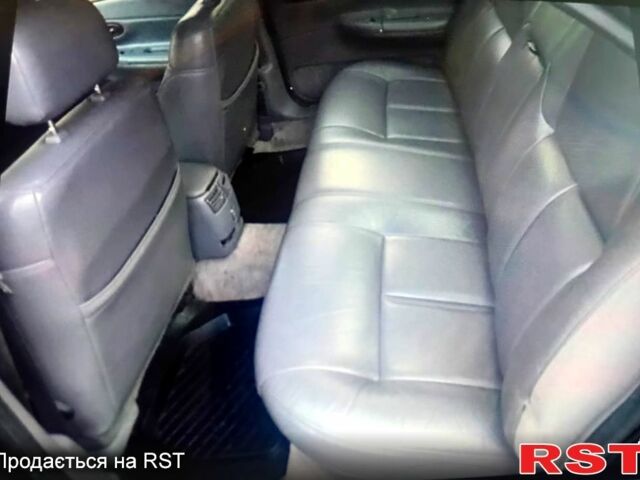 Черный Крайслер Вижн, объемом двигателя 3.5 л и пробегом 208 тыс. км за 2900 $, фото 6 на Automoto.ua