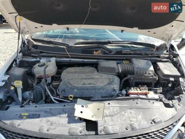 Білий Крайслер Voyager, об'ємом двигуна 3.6 л та пробігом 149 тис. км за 9700 $, фото 14 на Automoto.ua